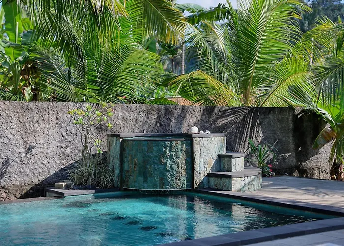 Puri Garden Penida 3*